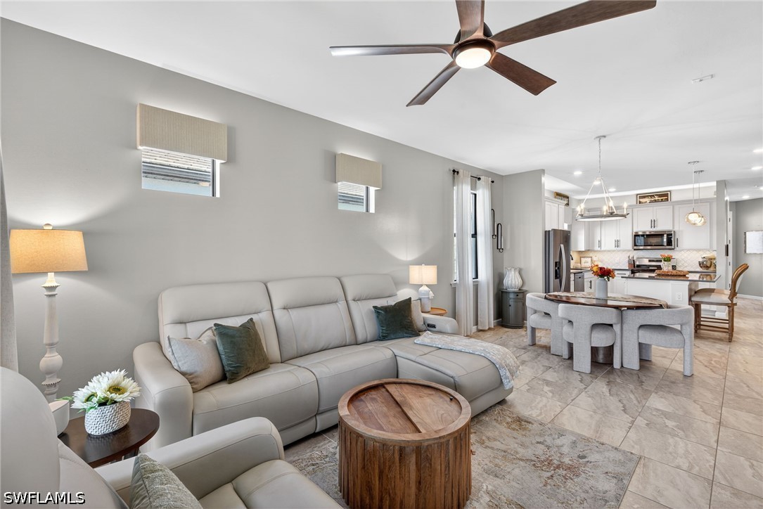 20564 Pebble Glen Dr Property Photo 4