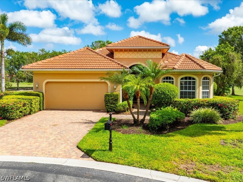 6901 Bent Grass Dr Property Photo 1