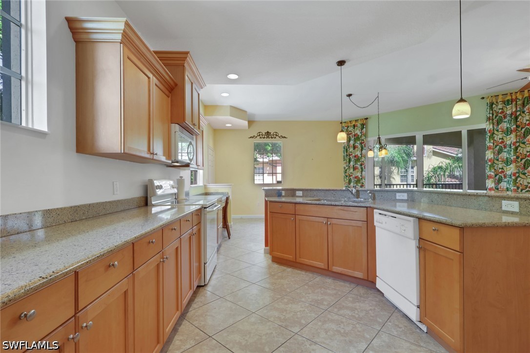 8524 Via Lungomare Cir 202 Property Photo 6