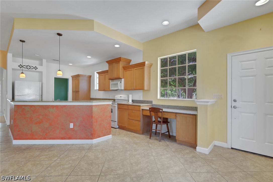 8524 Via Lungomare Cir 202 Property Photo 10