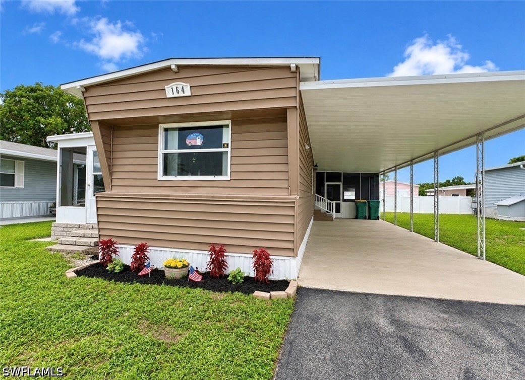 164 Cape Sable DR Property Photo 1