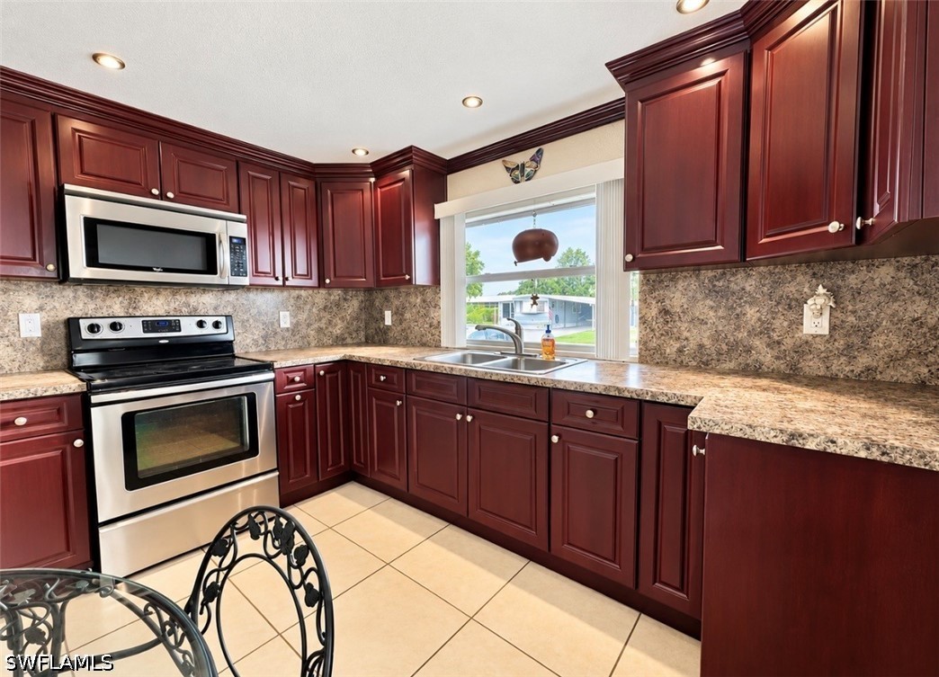 164 Cape Sable Dr Property Photo 4