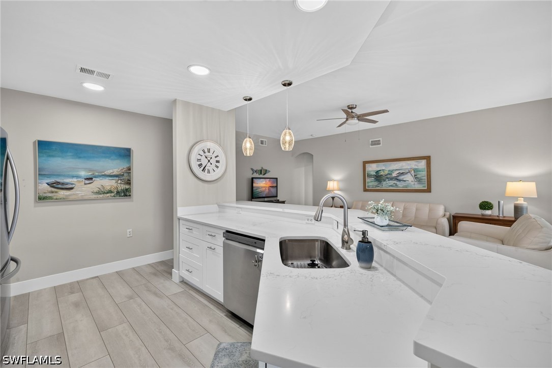 20941 Island Sound Cir 102 Property Photo 11
