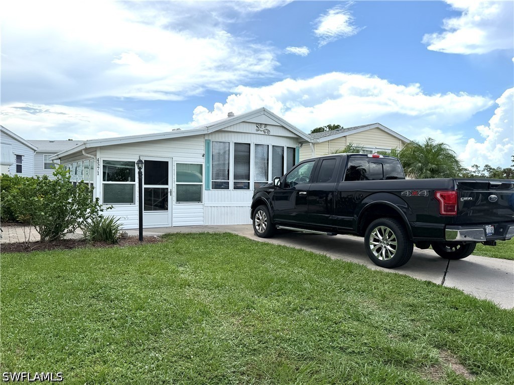4571 Lafayette Ln E Property Photo 1