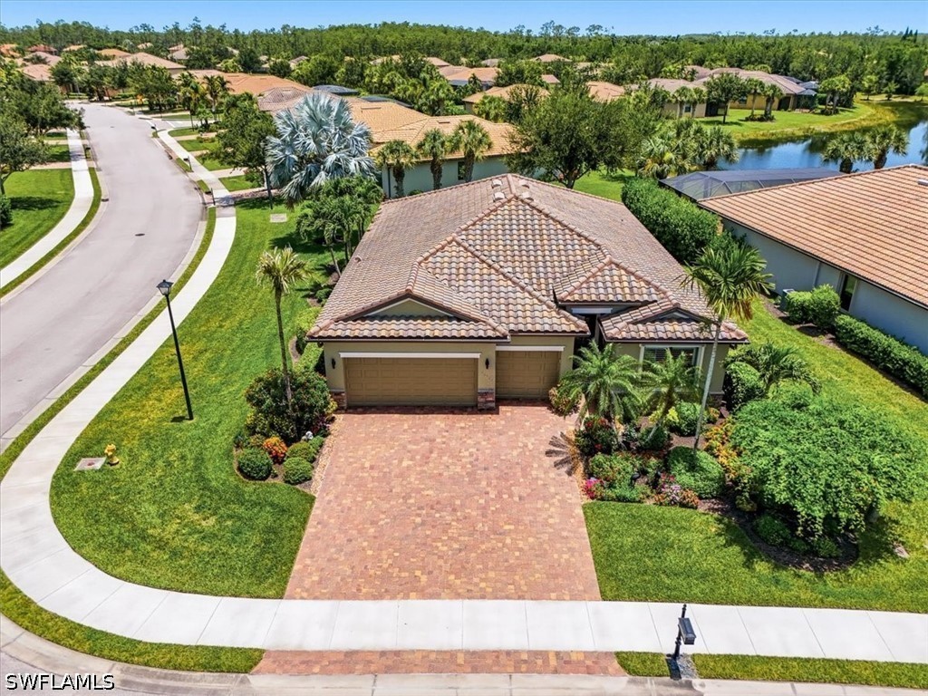 20503 Black Tree Ln Property Photo 2