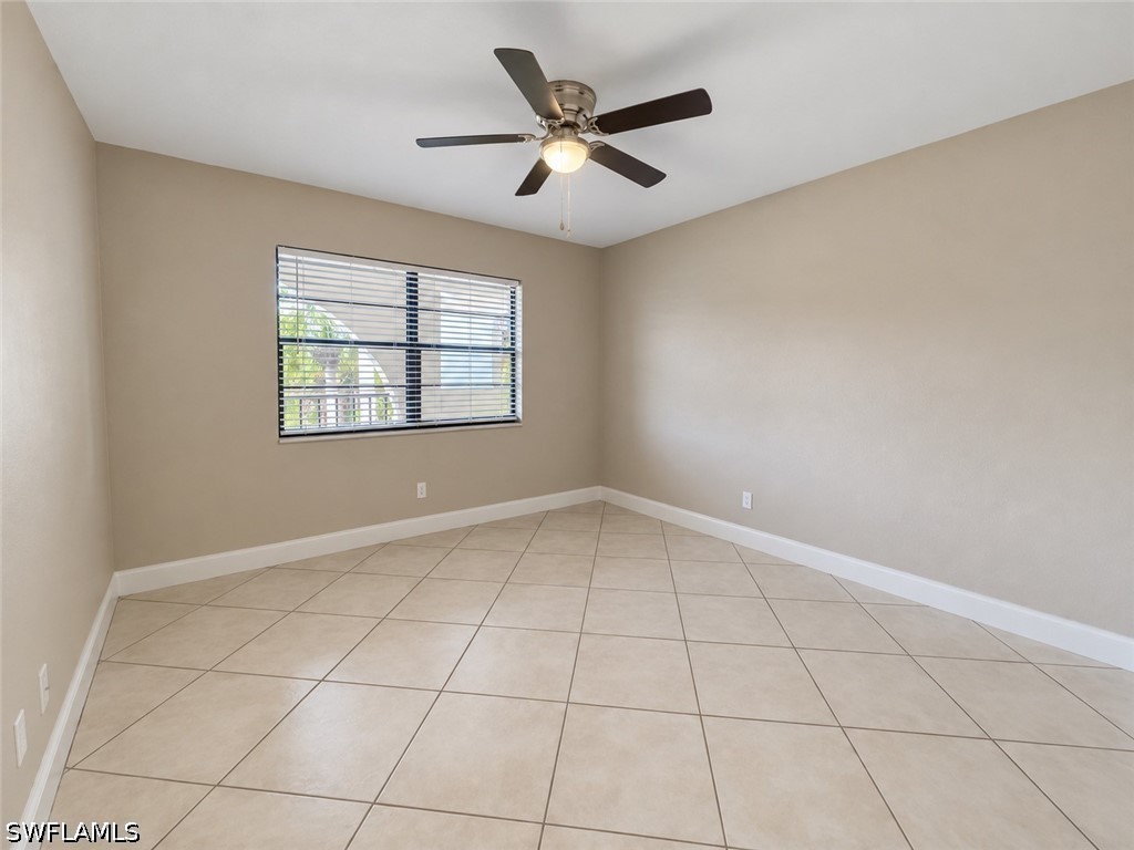 700 Valley Stream Dr 303 Property Photo 13