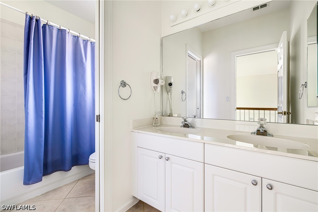 9279 Oak Strand Dr Property Photo 25