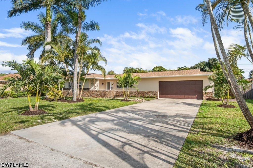 152 Coral Vine Dr Property Photo 1
