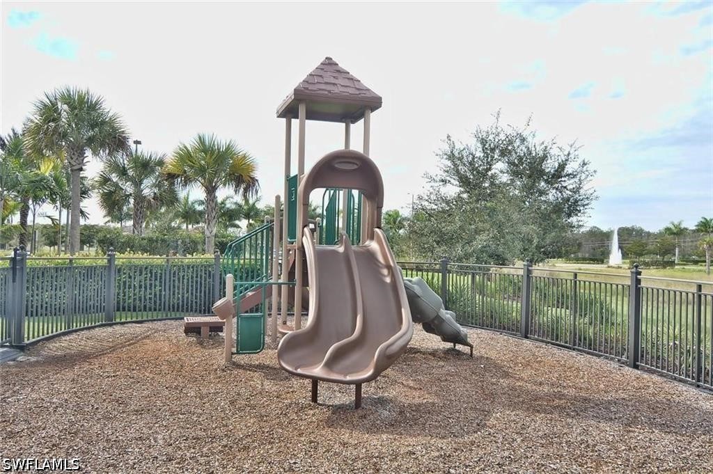 20372 Cypress Shadows Blvd Property Photo 32