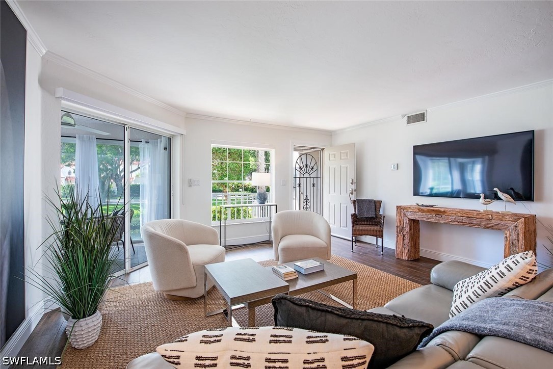 5633 Turtle Bay Dr 35 Property Photo 1