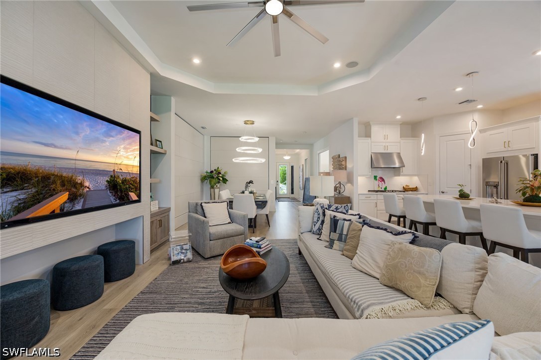 8143 Lucello Ter S Property Photo 3