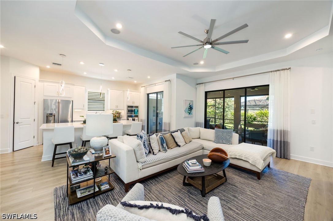 8143 Lucello Ter S Property Photo 7