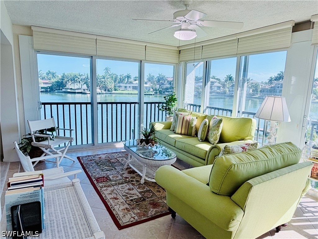 333 Harbour DR 212 Property Photo 1