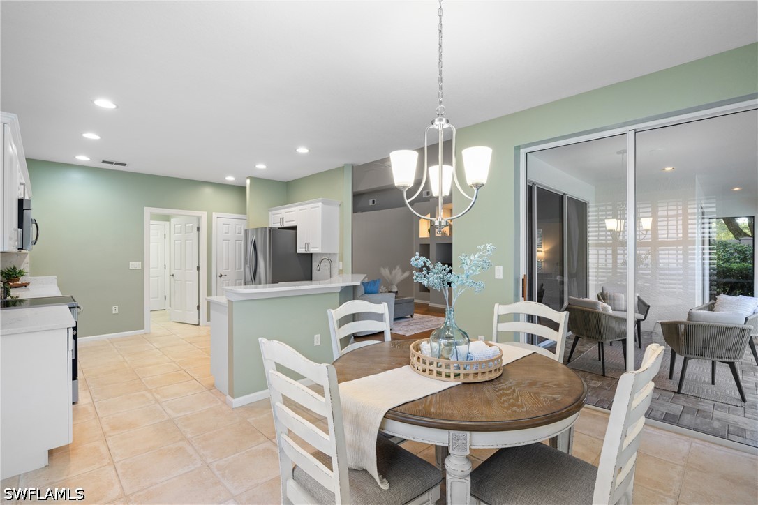 9463 Oak Strand Dr Property Photo 13