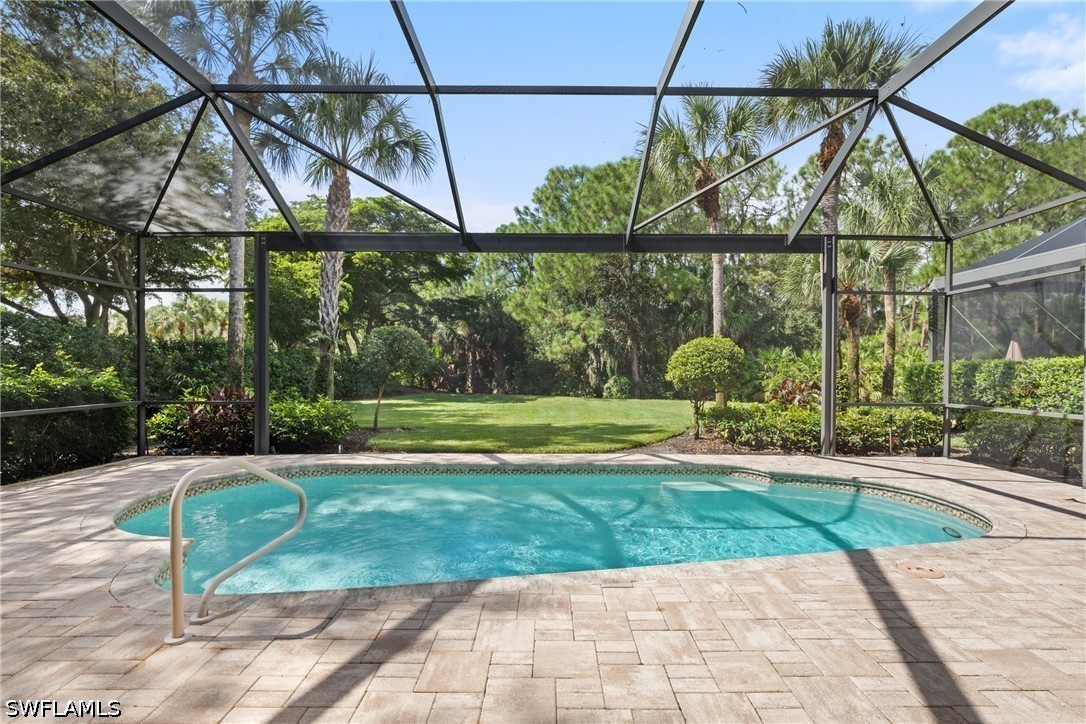 9463 Oak Strand Dr Property Photo 17