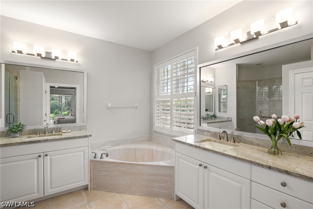 9463 Oak Strand Dr Property Photo 23
