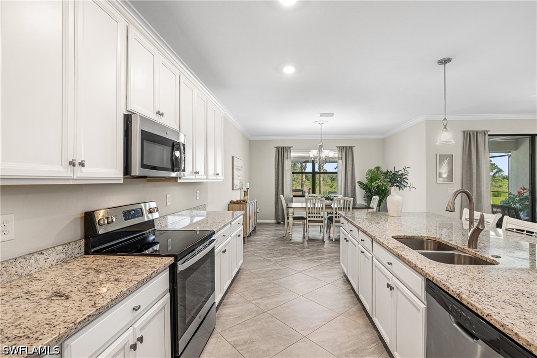 17620 Kinzie Ln Property Photo 12