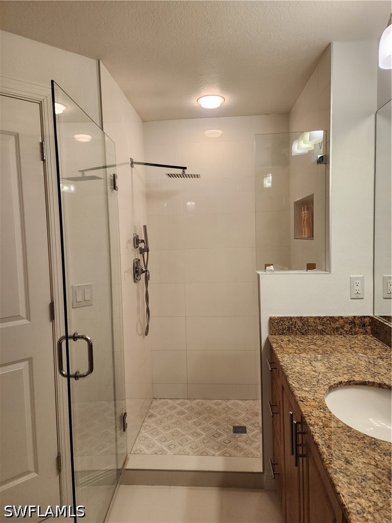 2825 Palm Beach Blvd Property Photo 12