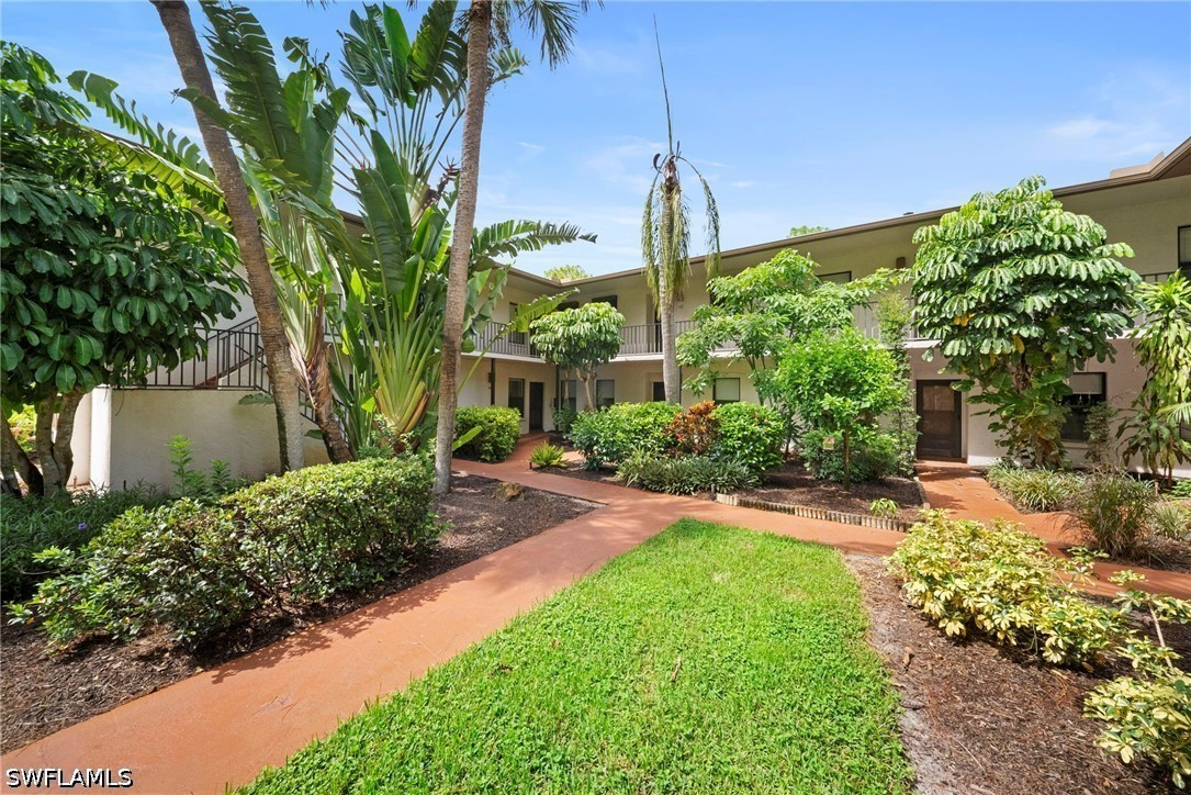 1833 Courtyard WAY 105 Property Photo 1
