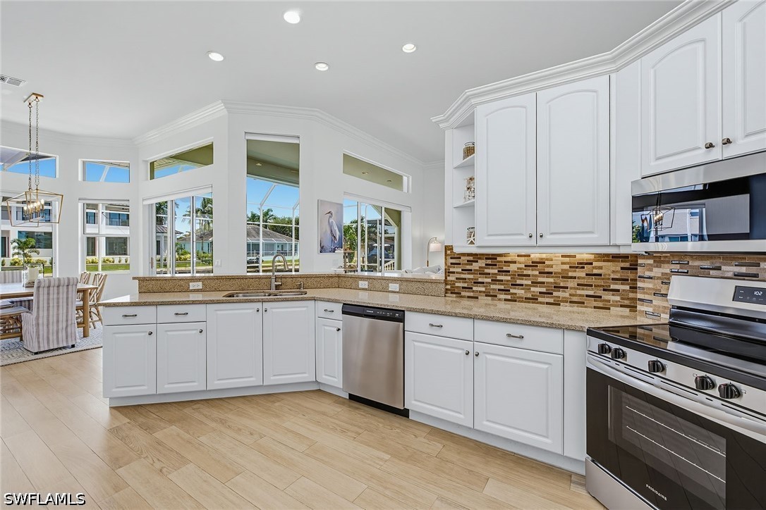 251 Seminole Ct Property Photo 8