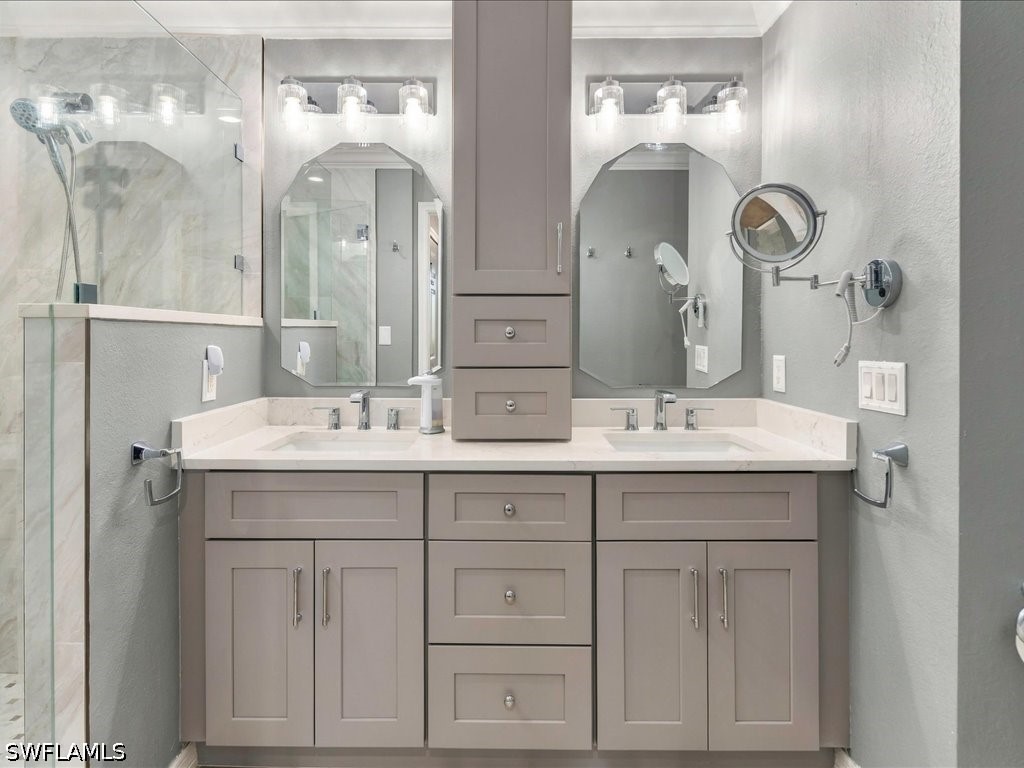 9840 Venezia Cir 815 Property Photo 13