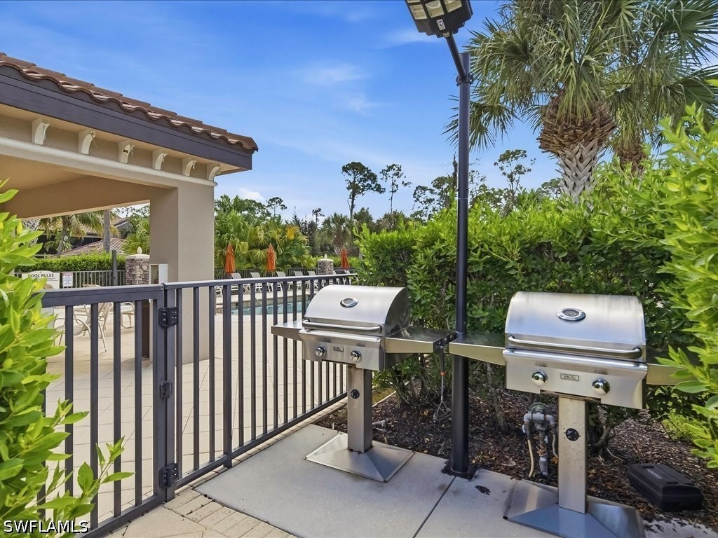 9840 Venezia Cir 815 Property Photo 26
