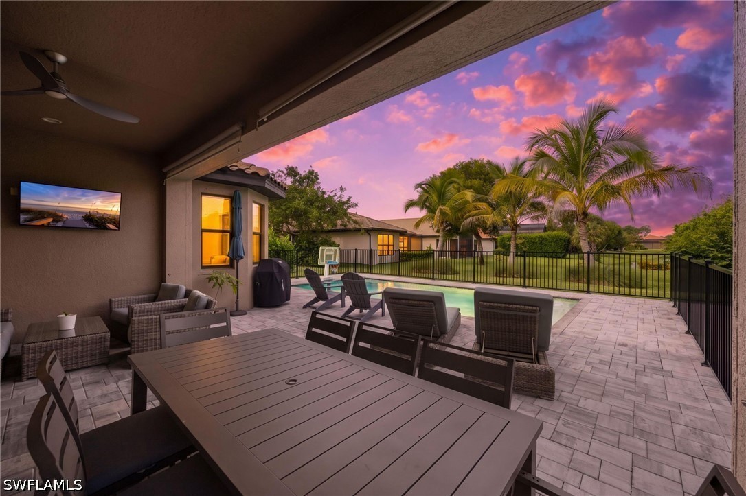 23277 Salinas Way Property Photo 1
