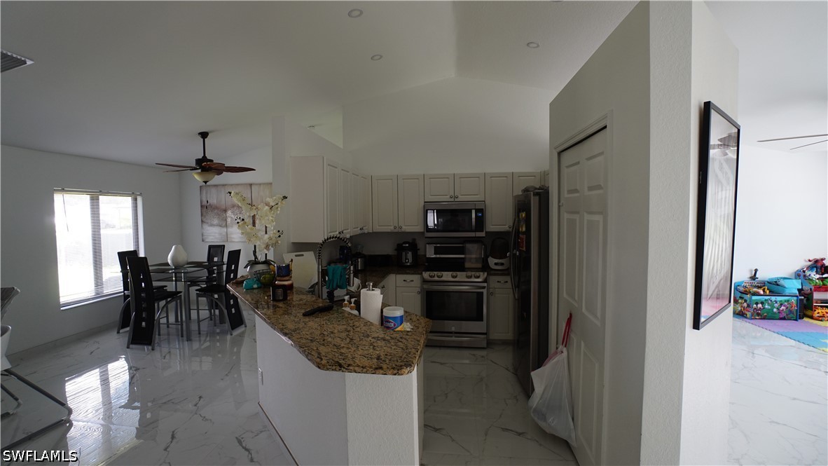 3039 Nw 6th Ct Property Photo 13