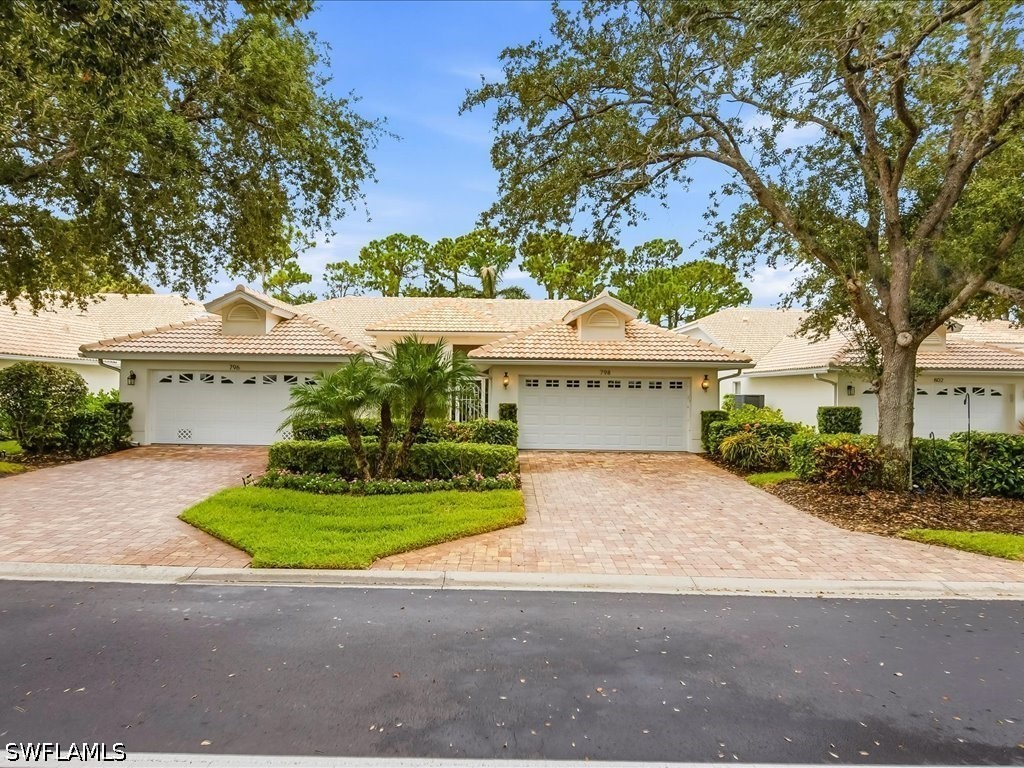 798 Wiggins Bay Dr Property Photo 6