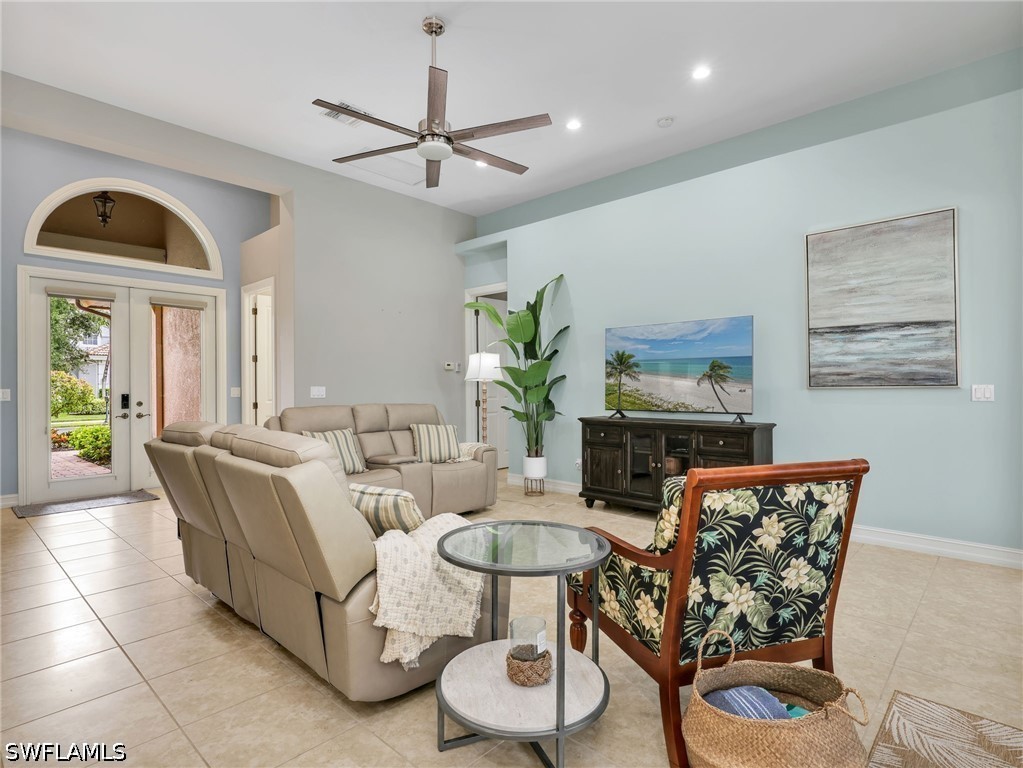 6097 Dogleg Dr Property Photo 8