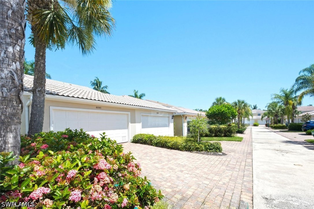 8090 Chianti Ln Property Photo 1