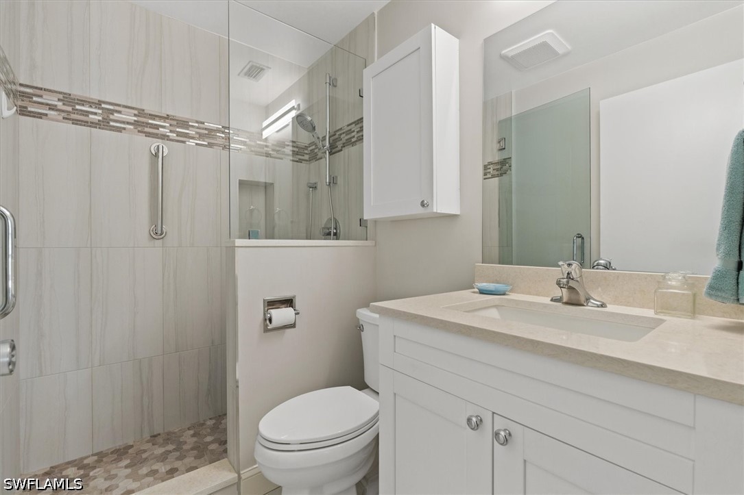 226034439 Property Photo 22