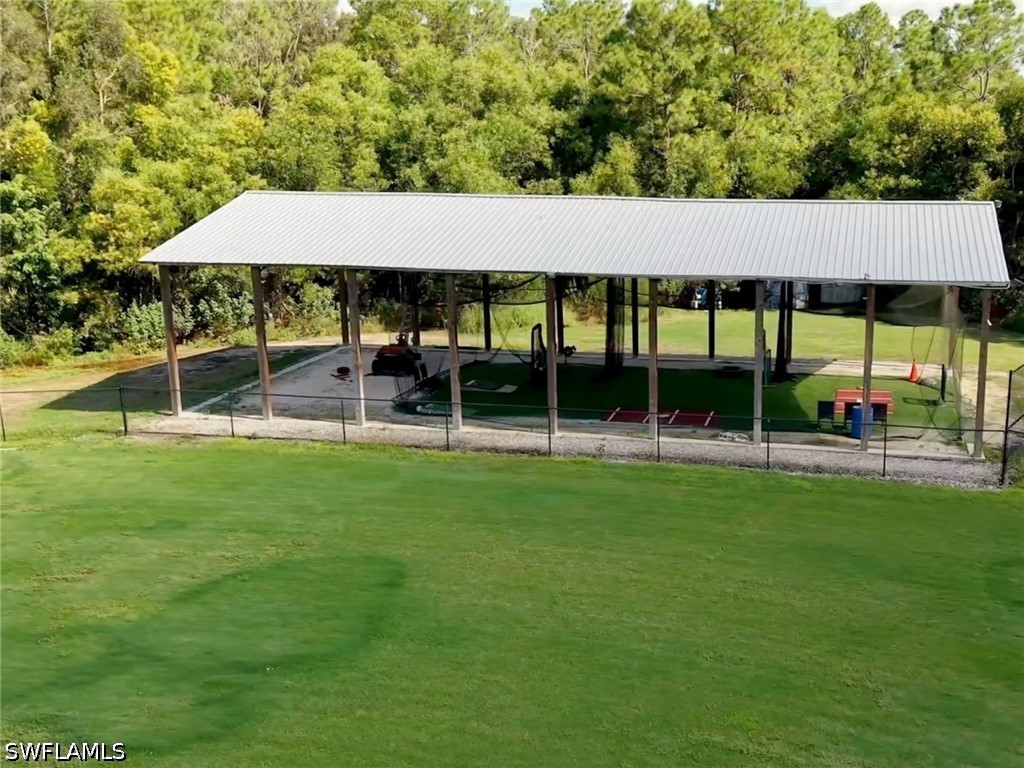 18125 Dykes Rd Property Photo 6