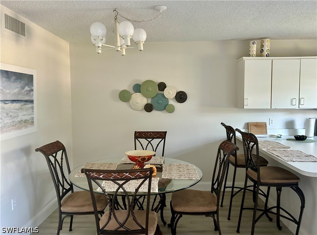 441 Quail Forest Blvd 204 Property Photo 6