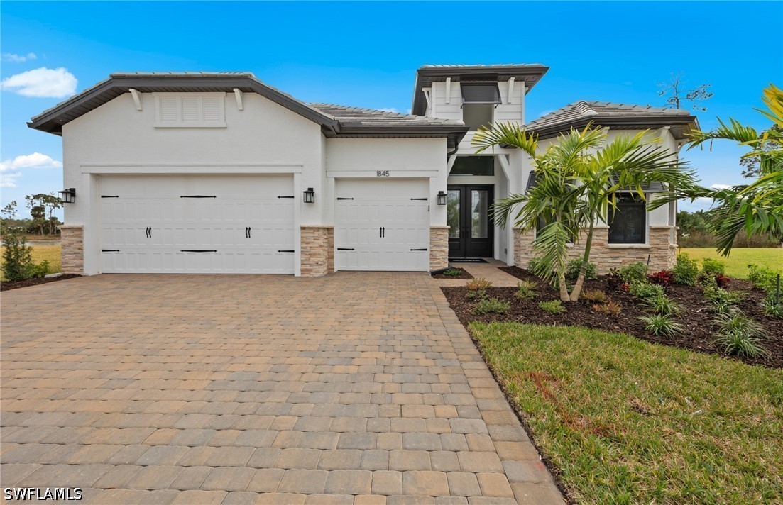 2004 Don Benito Way Property Photo 1