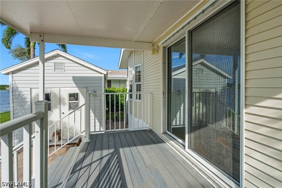 2105 Crystal Lake Dr Property Photo 28