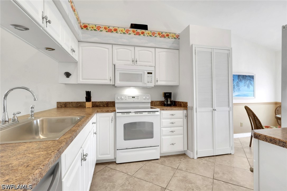 237 Fox Den Cir Property Photo 10