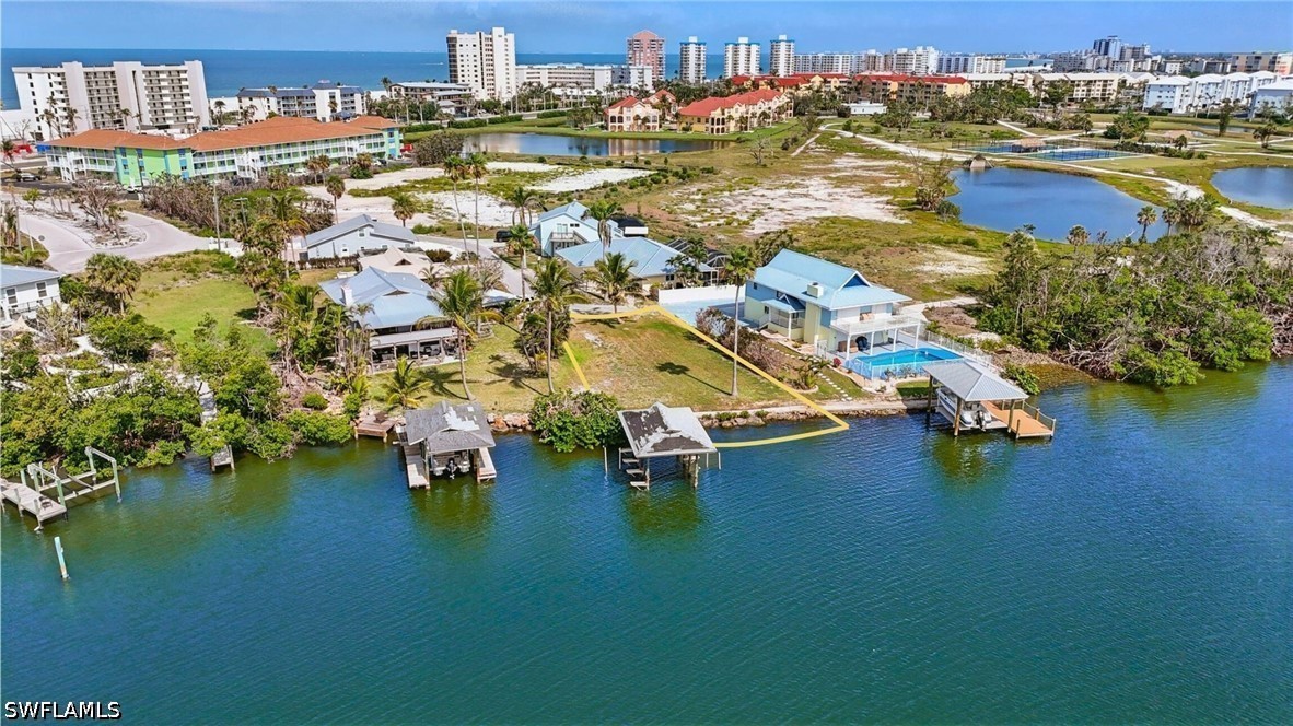 22491 Buccaneer Lagoon St Property Photo 11