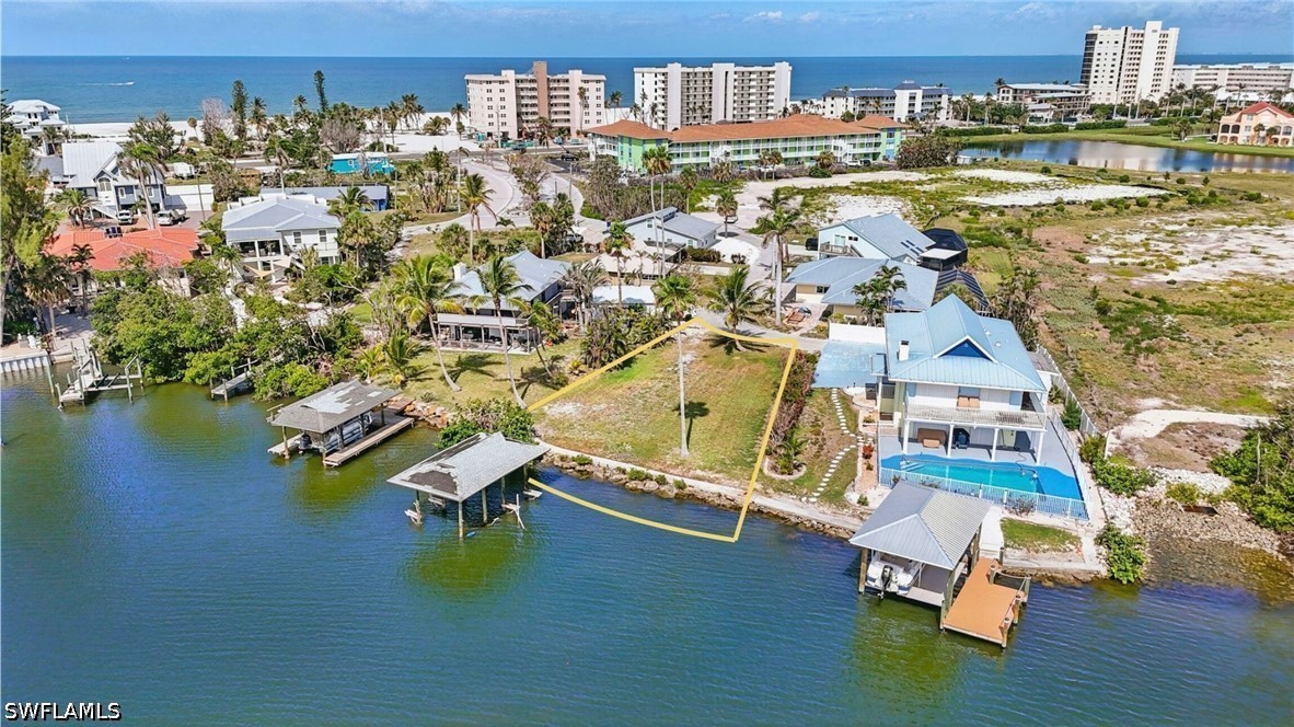 22491 Buccaneer Lagoon St Property Photo 12