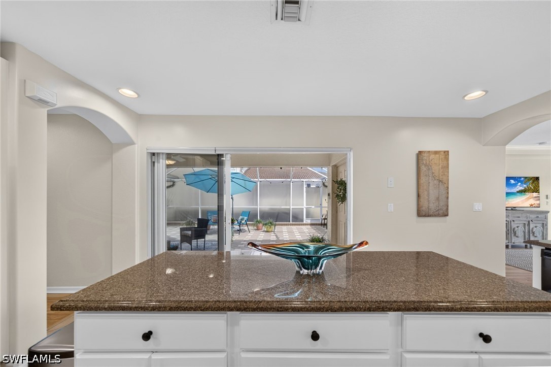 9049 Astonia Way Property Photo 15
