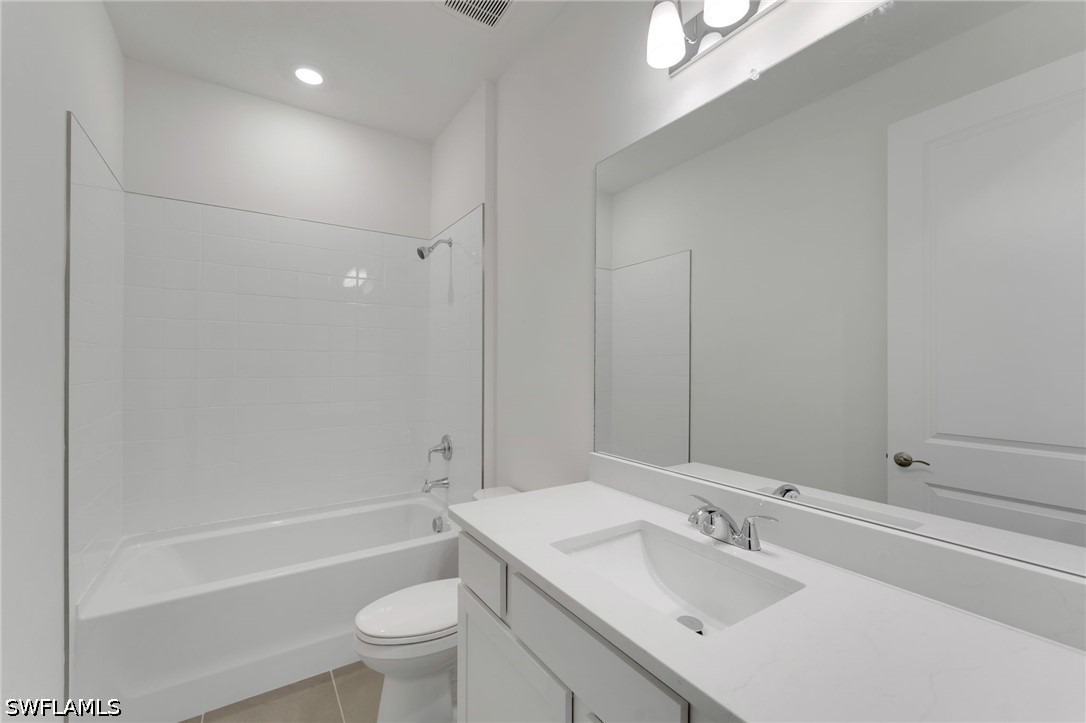 17013 Great Heron Ln Property Photo 22