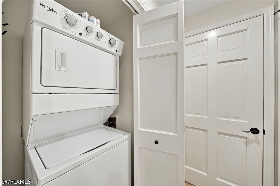 221 9th St S 219 Property Photo 25