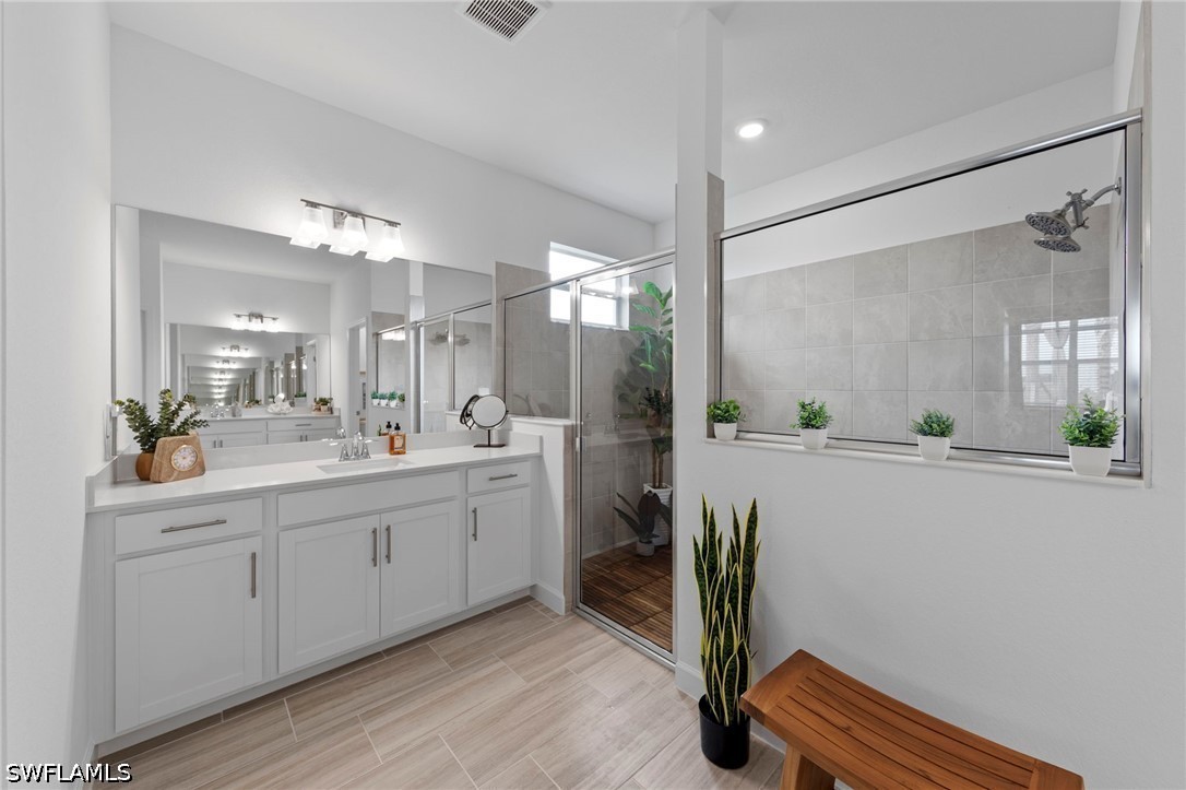 44810 Marina Ln Property Photo 17