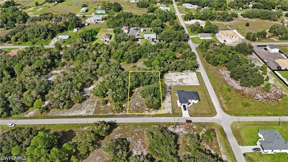 1621 Jackson Ave Property Photo 3