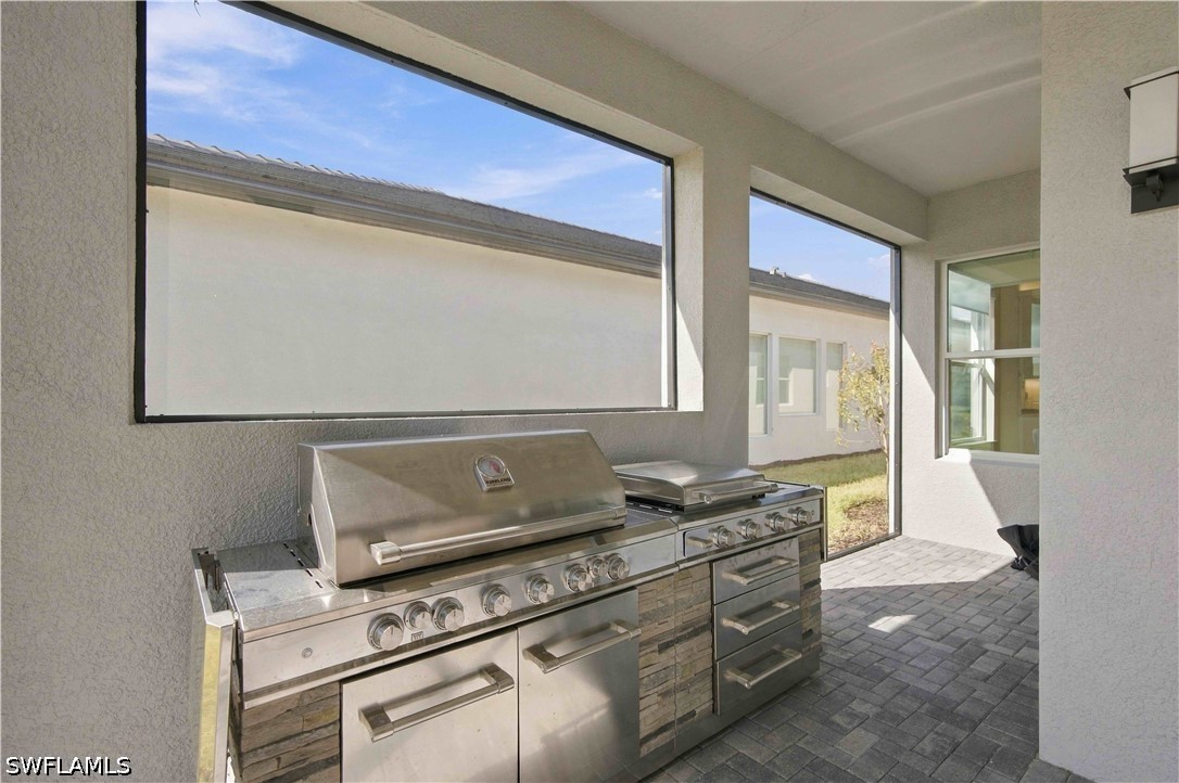 12284 Lotus Ave Property Photo 6