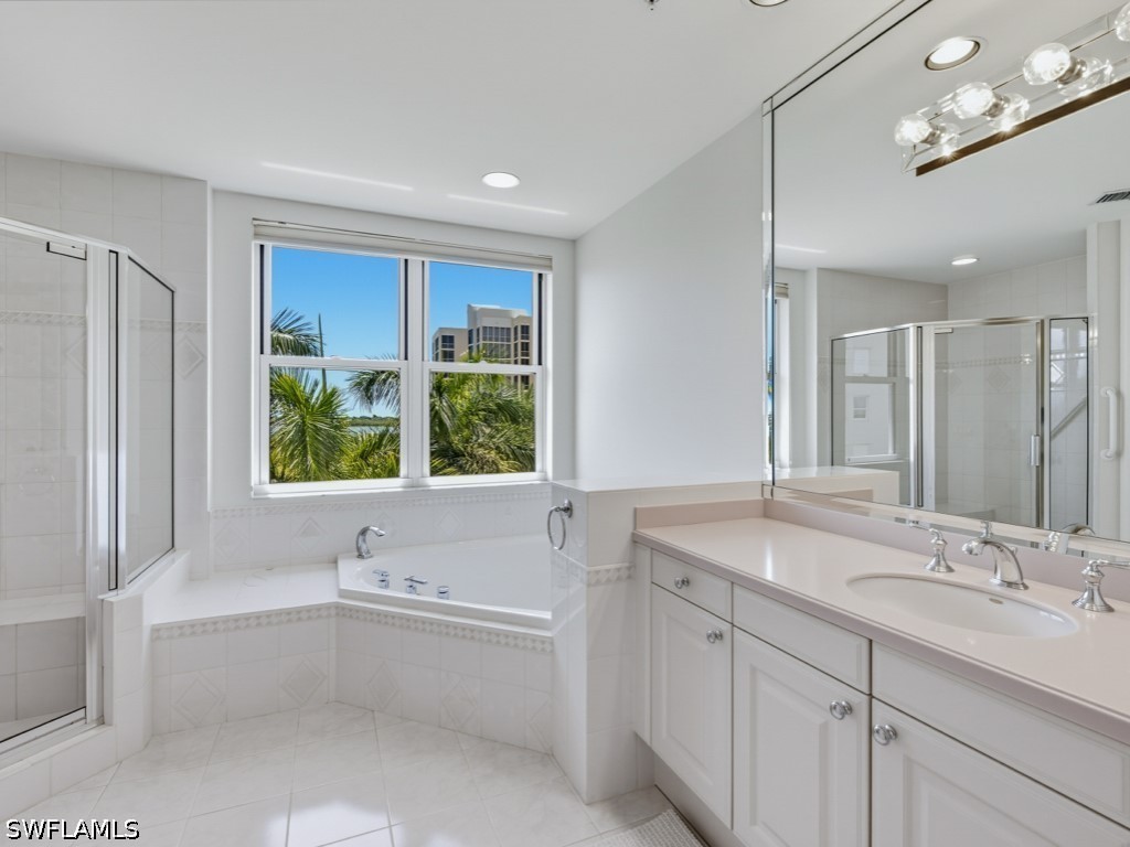 5000 Royal Marco Way 430 Property Photo 8