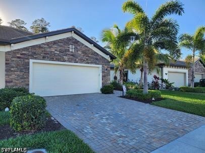 9184 Glenforest Dr Property Photo 1