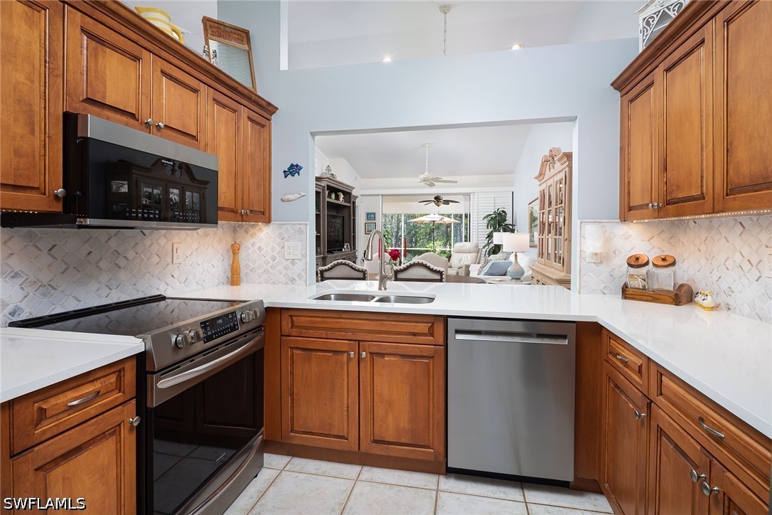 8069 San Vista Cir Property Photo 7