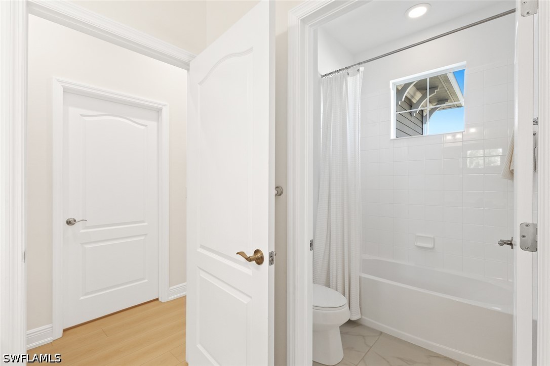 6973 Avalon Cir 1406 Property Photo 11
