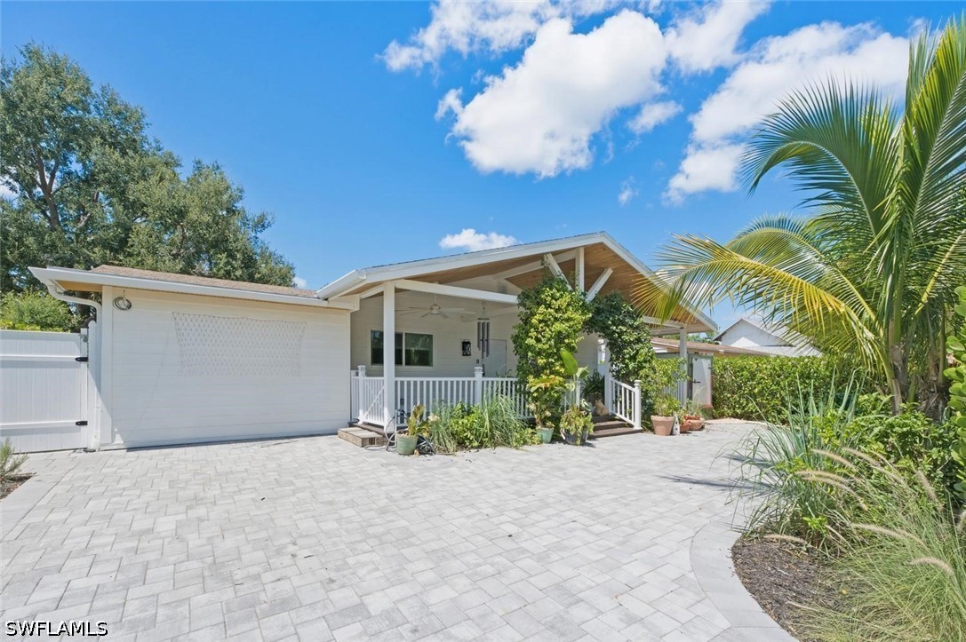 3512 Okeechobee St Property Photo 5